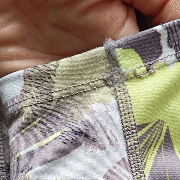 Calvin Klein Floral-Print High-Waist Leggings in Sage, Black & Gray - Picture 12 of 14